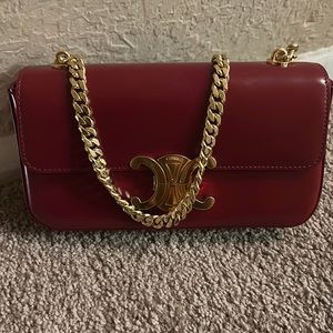 CHAIN SHOULDER BAG TRIOMPHE IN SHINY CALFSKIN